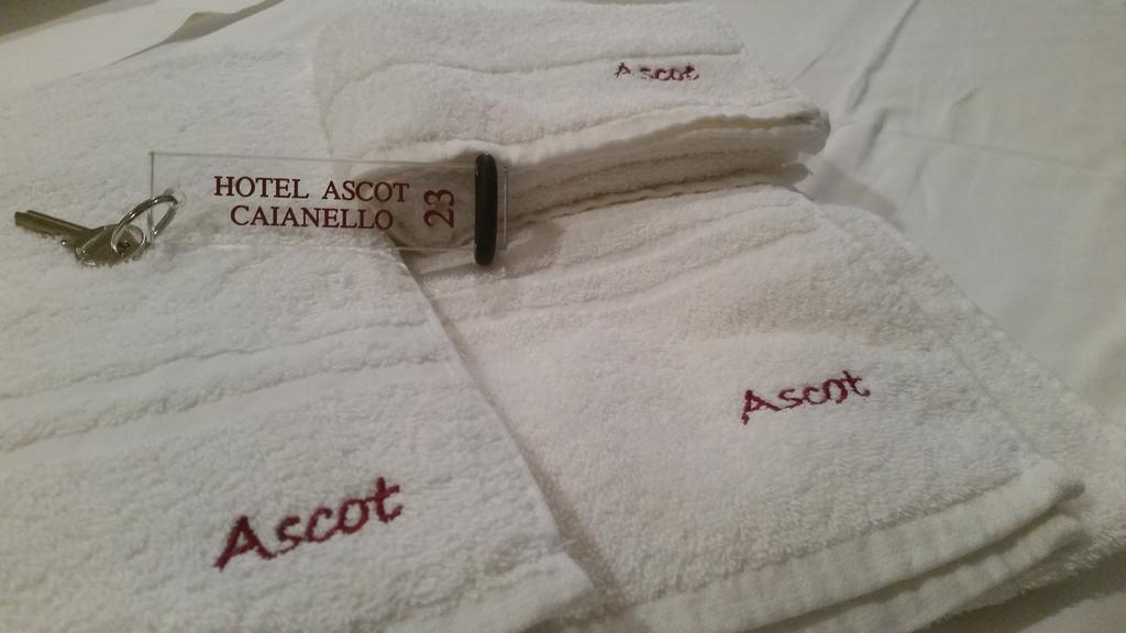 Hotel Ascot Caianello Quarto foto